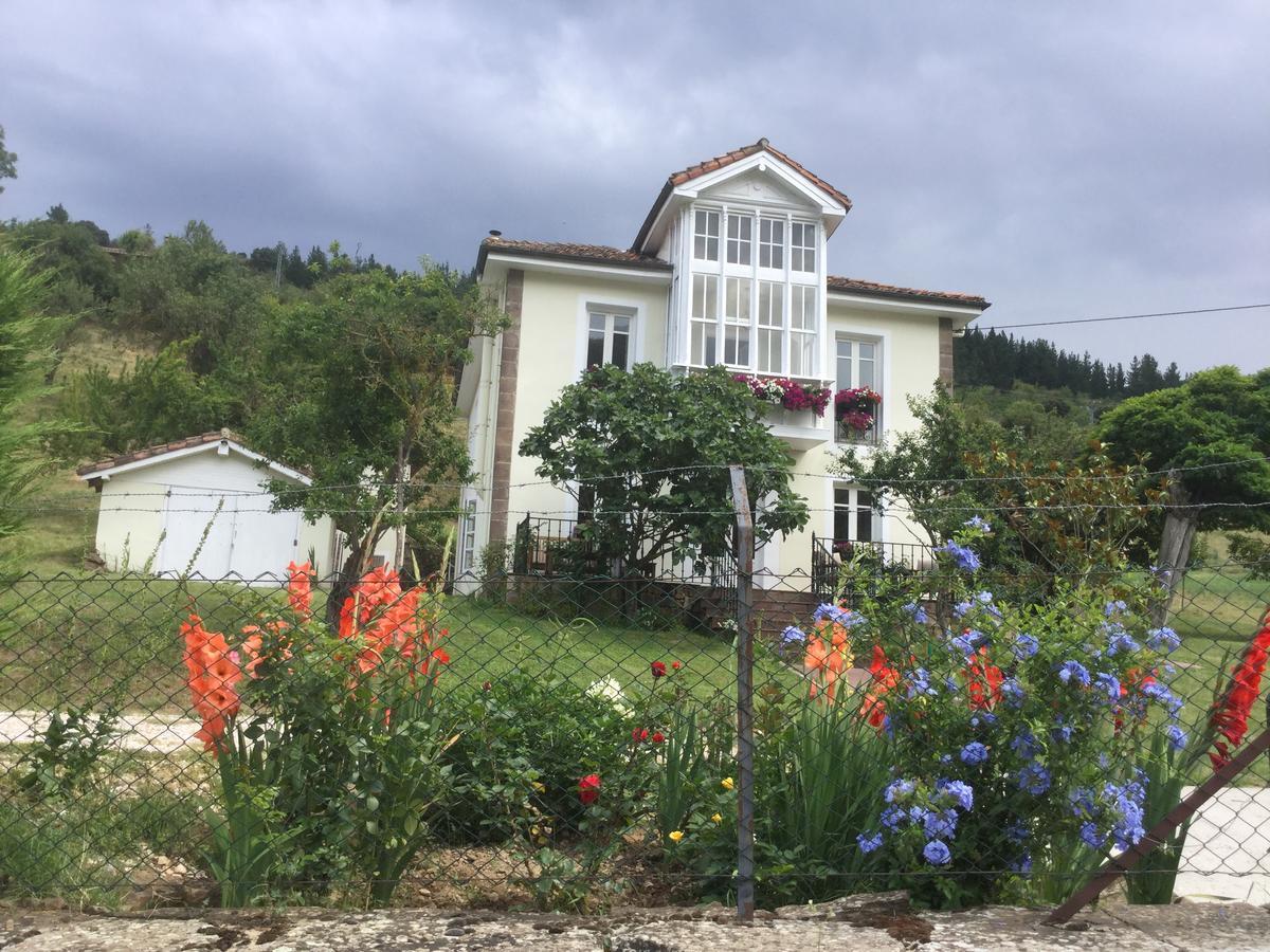 Villa Elena Потес Экстерьер фото